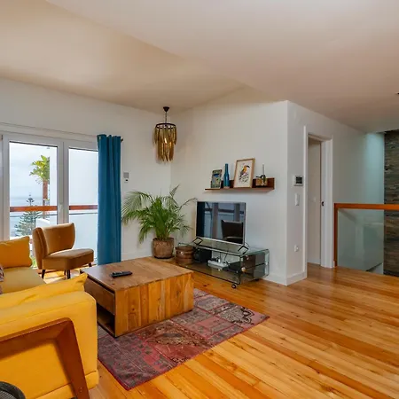 Ocean View Villa *